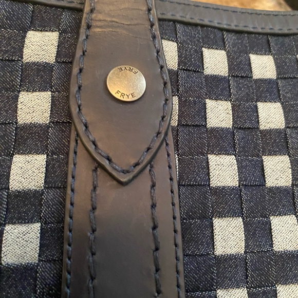 Frye large denim / leather tote NAVY new without tags - Picture 2 of 16
